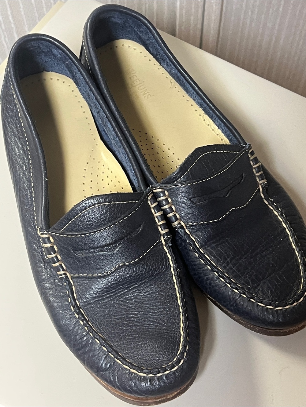 Women's 7.5 Navy Leather Penny Loafers with Contrast Stitching
